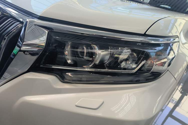 Used Toyota Prado 2018 3.5L Automatic TX-L with Rear-Mounted Spare Tire