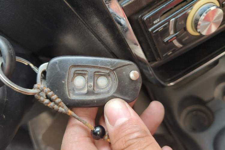 Used Baojun Lechi 2012 Revised Version 1.2L Manual Sporty Edition Dynamic Type
