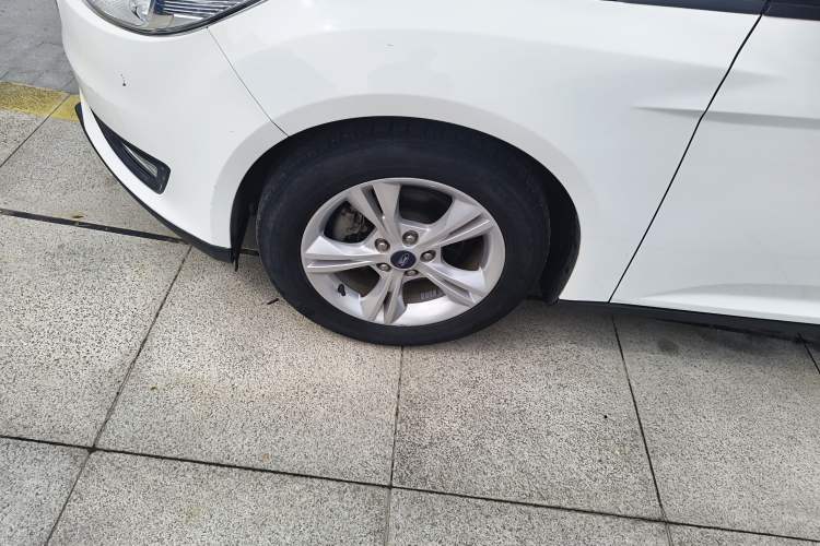 Used Ford Focus 2017 Hatchback 1.6L Automatic Comfort Plus SmartDrive Edition
