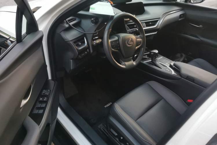 Used Lexus UX 2020 260h Explore & Adventure Edition