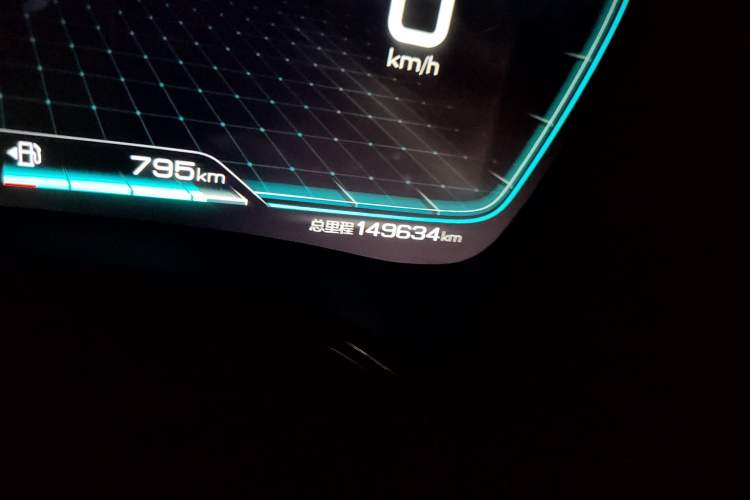 Used BYD Tang New Energy 2021 DM-i 112KM Prestige Model Odometer Close Up