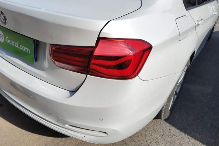 Used BMW 3 Series 2016 316i Fashion Model
