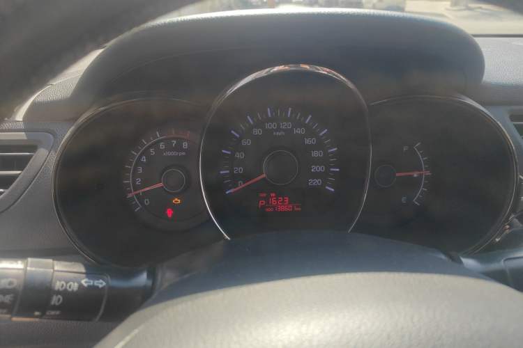 Used Kia K2 2012 Sedan 1.4L Automatic GLS Commemorative Edition
