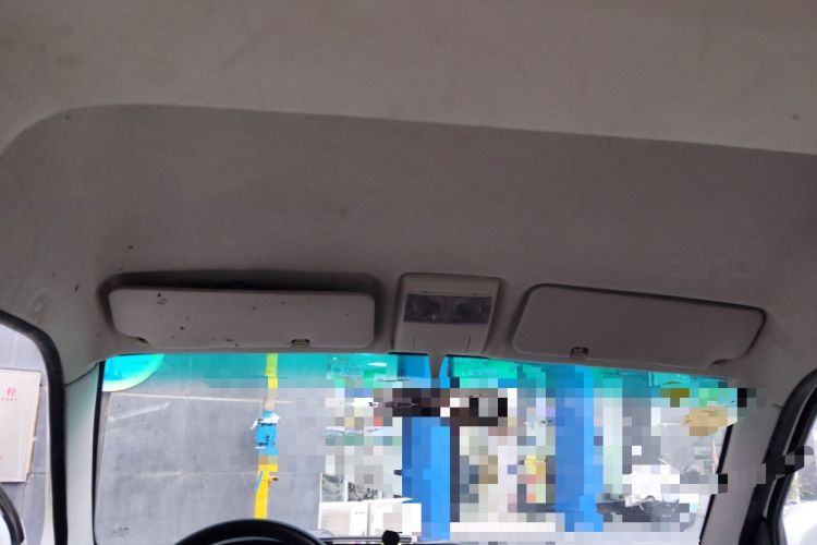 Used Jinbei New Hiace X30L 2018 1.5L Box Truck Wealth Edition DLCG14