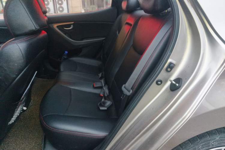 Used Hyundai Elantra (5th Generation / Langdong) 2015 1.6L Automatic Leading Model
