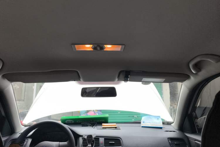 Used Volkswagen Lavida 2013 Revised Classic 1.6L Automatic Fashion Edition
