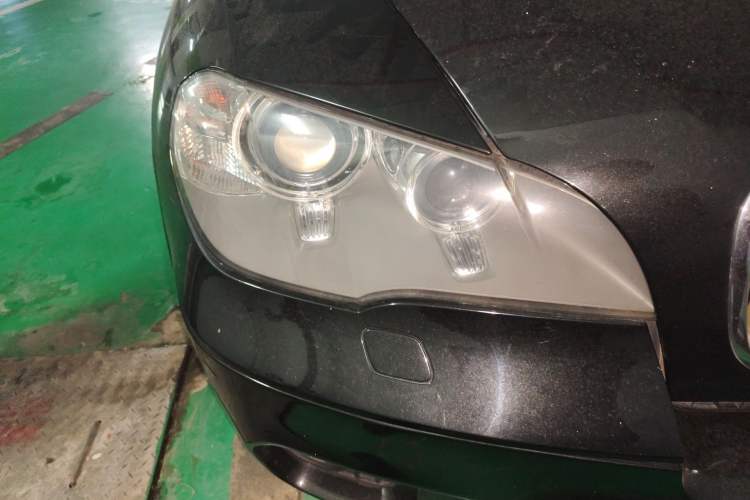 Used BMW X5 2011 xDrive35i M Sport model
