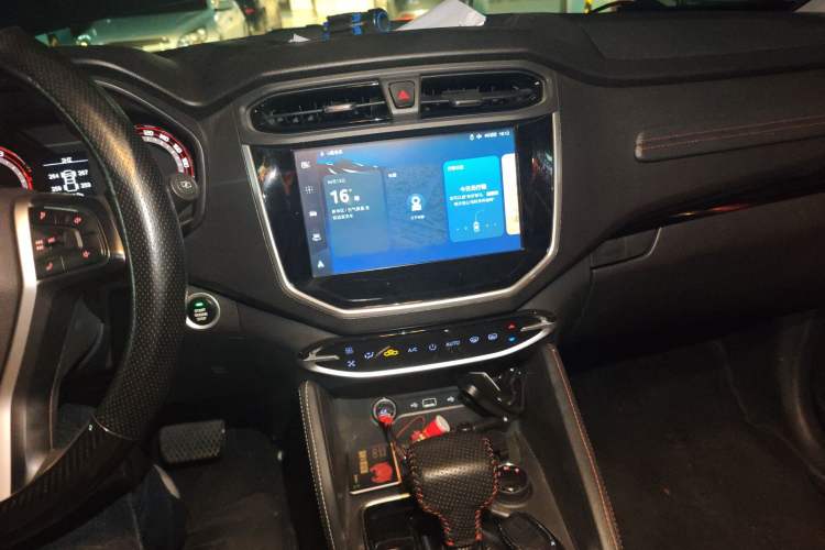 Used SAIC MAXUS T70 2022 2.0T Diesel Automatic 4x4 Australian Version Standard Cab Audio And AC Panel