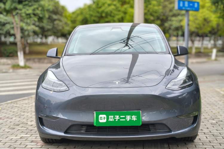 Used Tesla Model Y 2021 Long-Range All-Wheel-Drive Version