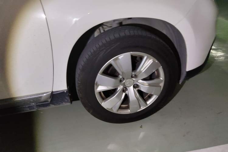 Used Peugeot 2008 2014 1.6L Automatic Fashion Edition Right Front Wheel Hub