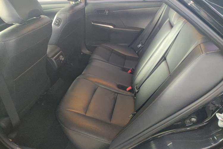 Used Toyota Camry 2016 2.0G 10th Anniversary Leading Edition