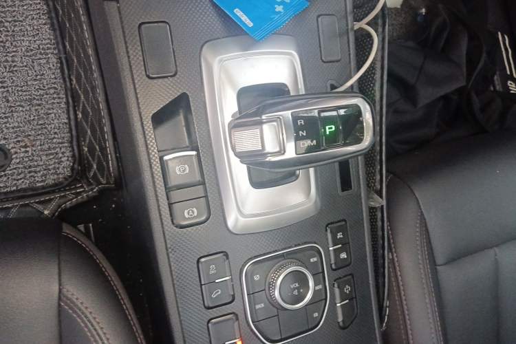 Used Haval H6 Coupe 2019 1.5T Automatic Two-Wheel Drive Luxury Smart Connectivity Version China VI Standard