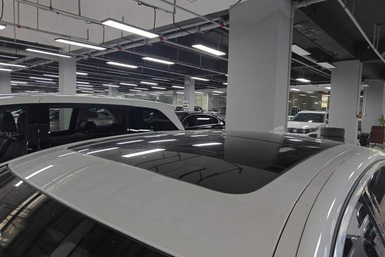 Used BMW 5 Series New Energy 2019 530Le Luxury Package Roof