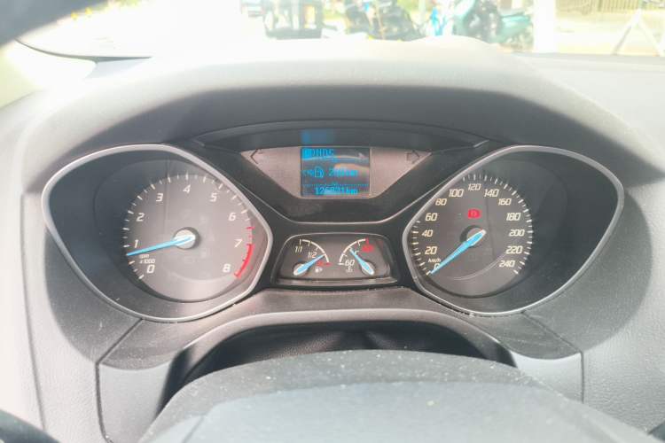 Used Ford Focus 2012 Sedan 1.6L Automatic Fashion Edition