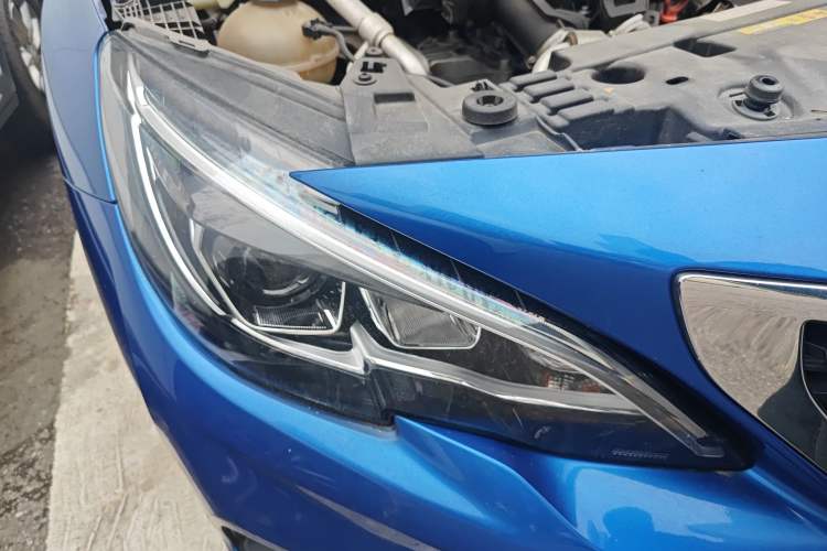 Used Peugeot 408 2019 230THP Automatic Luxury Edition China V Standard Right Front Headlight