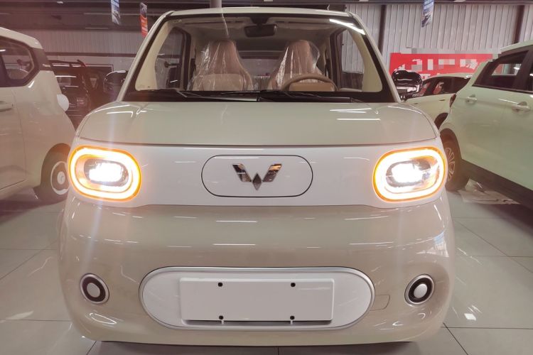 Used Wuling Hongguang MINIEV 2024 3rd Generation 215km Youth Edition Front