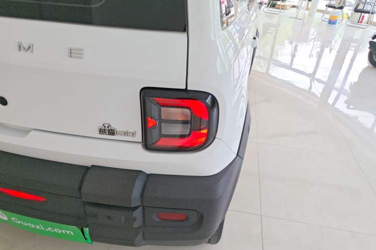 Used Geely Galaxy Panda 2024 200km Panda Rider Right Rear Taillight