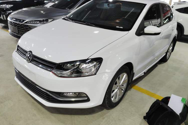 Used Volkswagen Polo 2016 1.6L Automatic Comfort Model