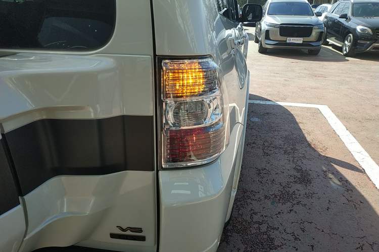 Used Mitsubishi Pajero 2020 3.0L Automatic Standard Edition