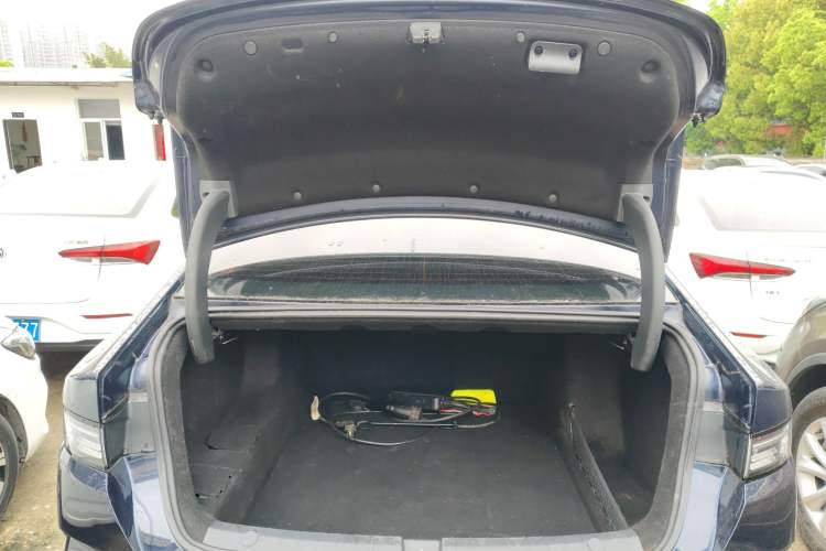 Used BYD Destroyer 05 2024 HONOR Edition DM-i 55KM Luxury Model Trunk