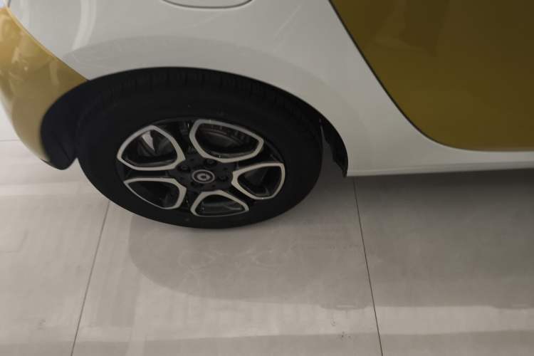 Used smart forfour 2016 0.9T 66 kW Pioneer Edition
