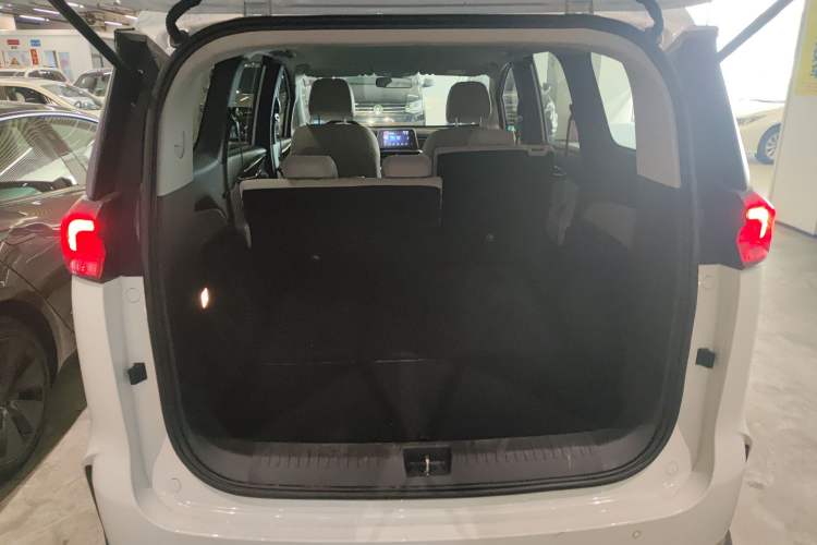 Used SAIC MAXUS EUNIQ 5 2019 Comfort Edition
