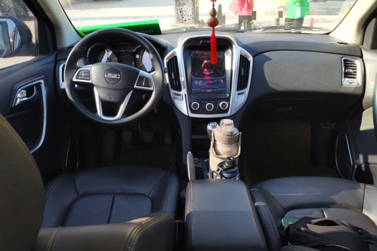 Used JMC Yuhu 3 2018 2.5T Diesel Two-Wheel Drive Advanced Version with Long Wheelbase
