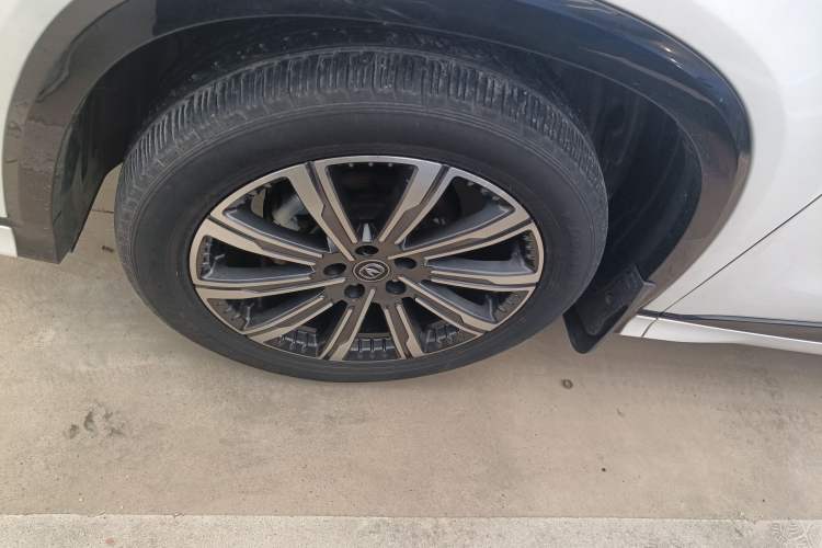 Used Changan CS75 PLUS 2023 3rd Generation 1.5T Automatic Prestige Model
