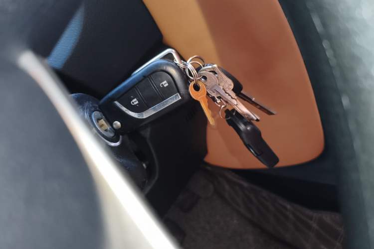 Used Toyota Fortuner  Vehicle Key