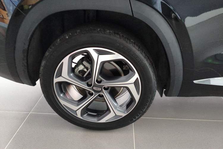 Used Geely Auto Monjaro L 2024 2.0TD High-Power Automatic Two-Wheel Drive Yunqi Version Right Rear Wheel Hub