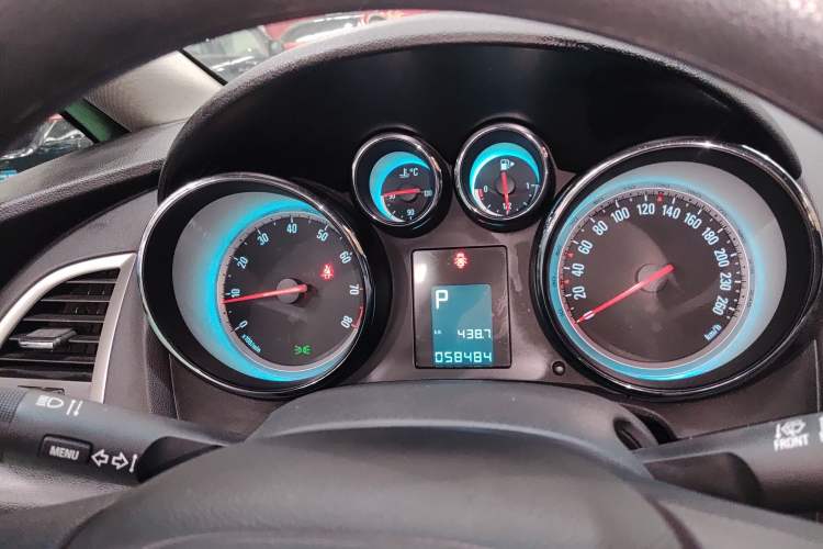 Used Buick GT 2014 XT 1.6L Automatic Fashion Edition