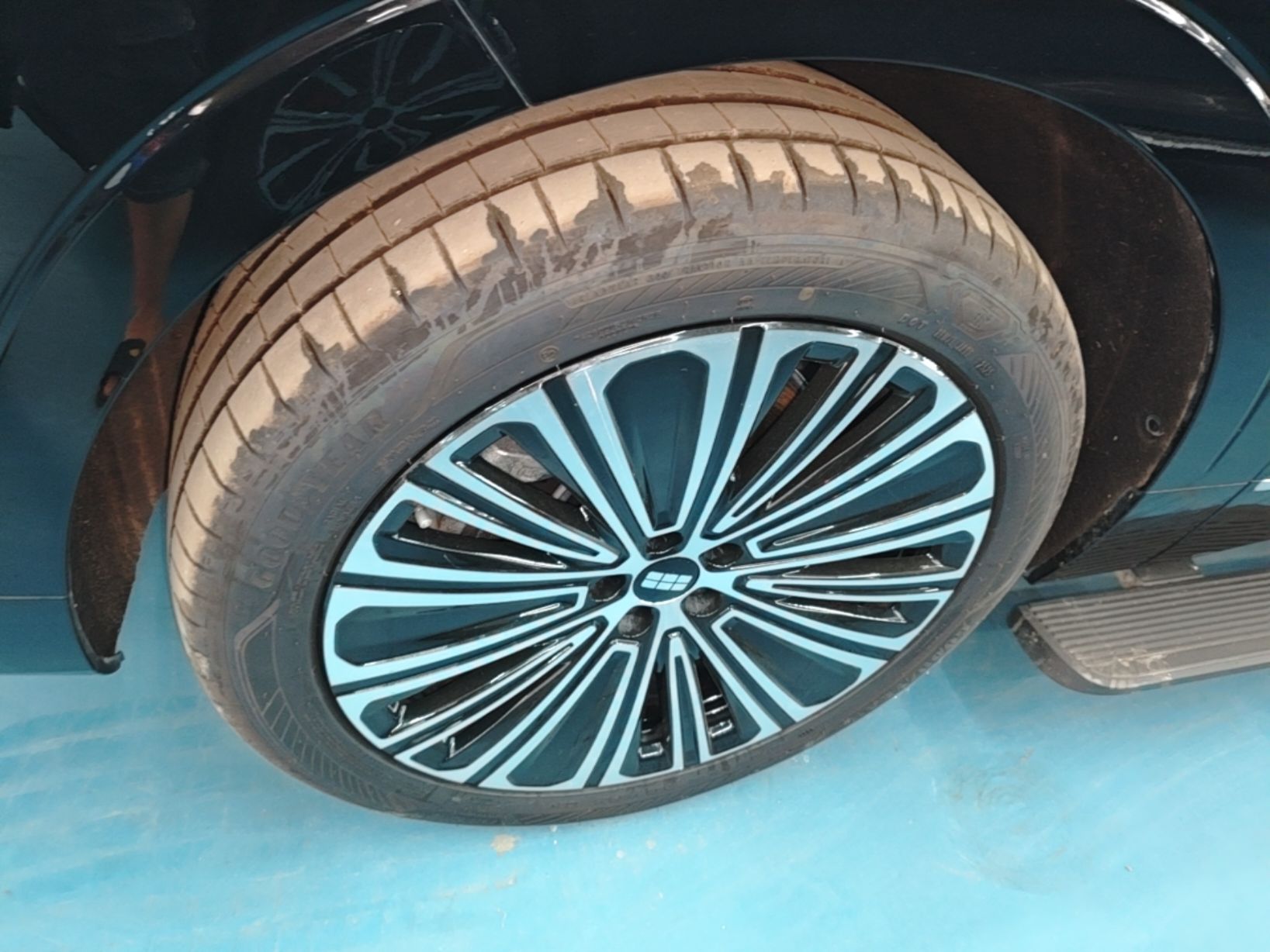 Geely Galaxy M9 2025 Model 210km Four-Wheel-Drive Leading Edition — снимка 10
