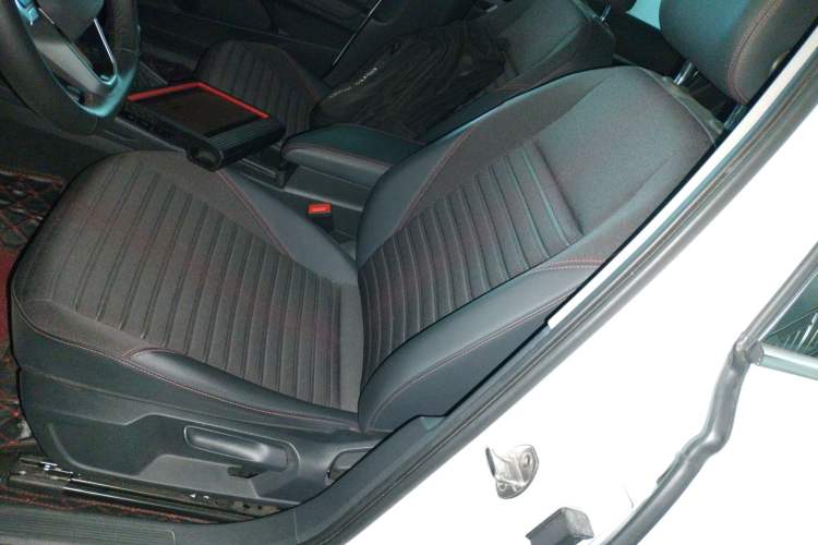 Used Volkswagen Lavida 2023 300TSI DSG Starry Full-Comfort Edition
