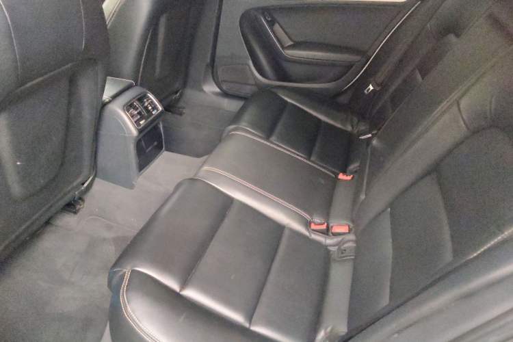 Used Audi A4L 2015 35 TFSI Automatic Standard Model Left Rear Seat