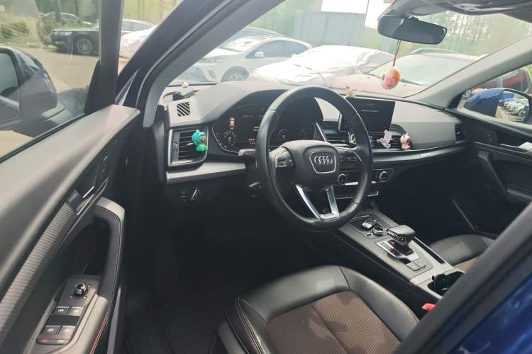 Used Audi Q5L 2018 45 TFSI Prestige Fashion Edition China V Emission Standard Driver Seat