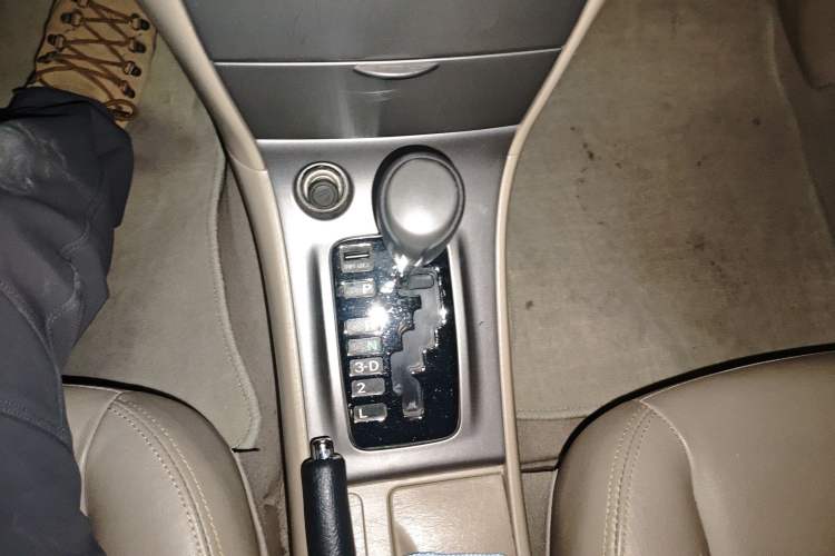 Used Toyota Corolla EX 2013 1.6L Automatic Luxury Edition