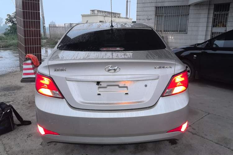 Used Hyundai Verna (older generation) 2014 1.4L Manual Smart GLS Trim