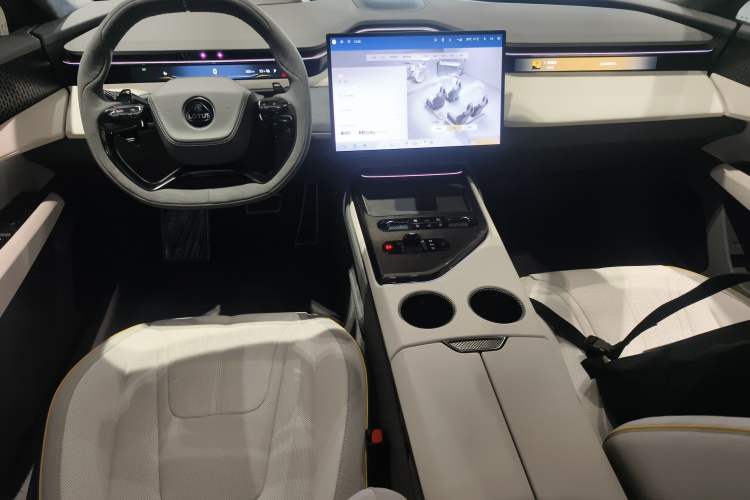 Used Lotus EMEYA 2025 600 Touring Edition
