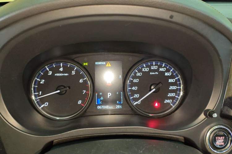 Used Mitsubishi Outlander 2019 2.4L 4x4 Zhi Xiang Edition 7 Seats China VI Standard
