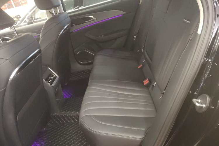 Used Hongqi H5 2024 2.0T Automatic Smart Connect Flagship Edition