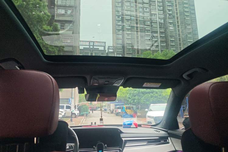 Used Hongqi HS5 2025 2.0T Two-Wheel-Drive Xuan Ying Edition