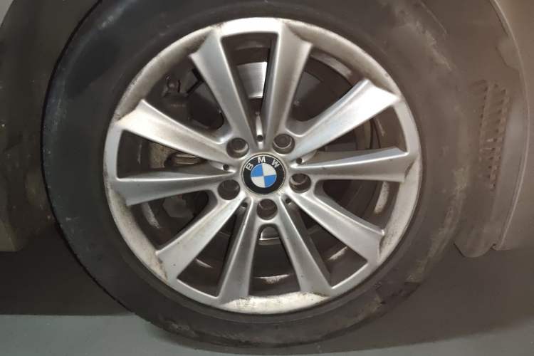 Used BMW 5 Series 2017 520Li Elegant Edition
