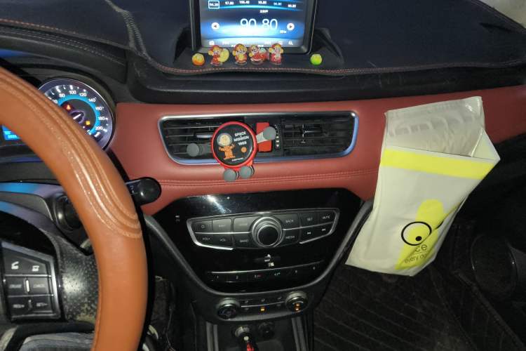 Used Haval H1 2015 1.5L AMT Luxury Model