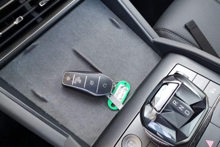 Used BYD Qin L 2025 DM-i Smart Drive 120KM Superior Model