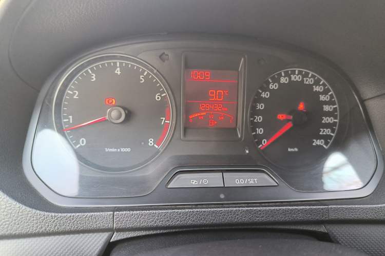 Used Volkswagen Jetta 2013 1.6L Manual Fashion Edition