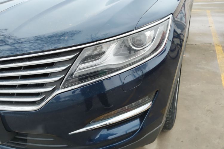 Used Lincoln MKC 2016 2.0T Two-Wheel Drive Deluxe Edition