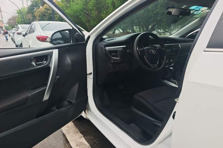 Used Toyota Corolla 2014 1.6L CVT GL Driver Seat