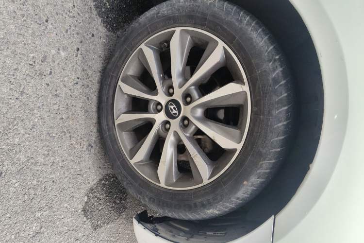 Used Hyundai Sonata 2015 Classic 2.0L Automatic Luxury Edition