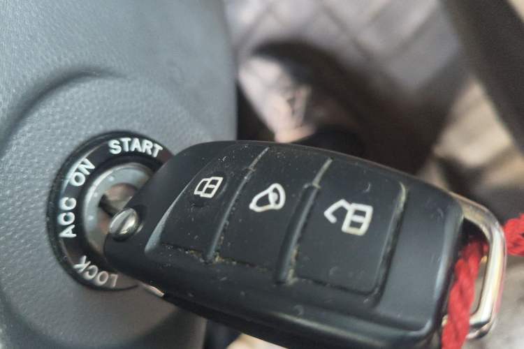 Used JAC Group J6 A30 2013 1.5L Manual Luxury Model China IV Standard
