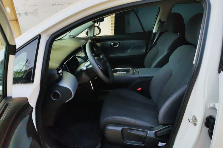 Used AION UT 2025 330 Starlight Edition
